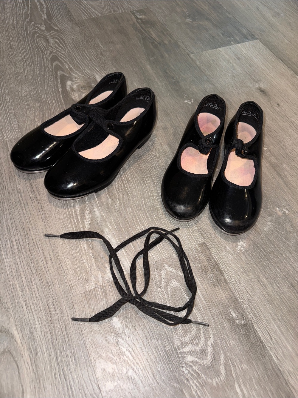 Girls tap shoes (set)